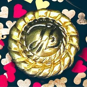 Vintage 1980’s Karl Lagerfeld-Givenchy KL logo gold plated rope clip earrings